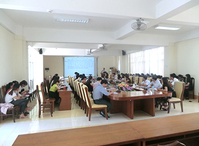 photo1:Seminar at Quang Binh University