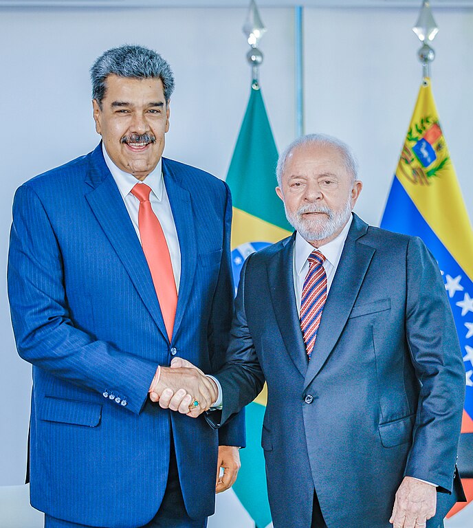 写真1　マドゥロ（左）がブラジルのルーラ大統領（右）をブラジリアに訪問（2023年5月29日）