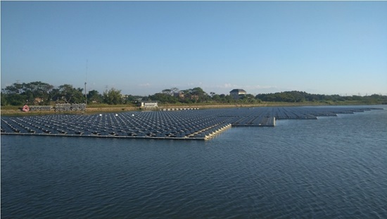 写真4　「桃園農業博覧会」の会場内に位置するため池の水面型太陽光発電施設