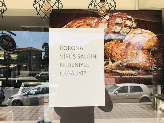 写真：新型コロナウイルスの蔓延によって閉店を余儀なくされたパン屋