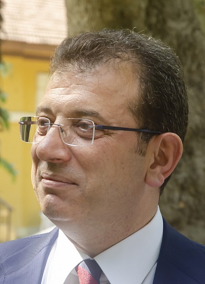 エルドアン大統領の「代理人」を破って再選されたエクレム・イマモール・イスタンブル広域市長