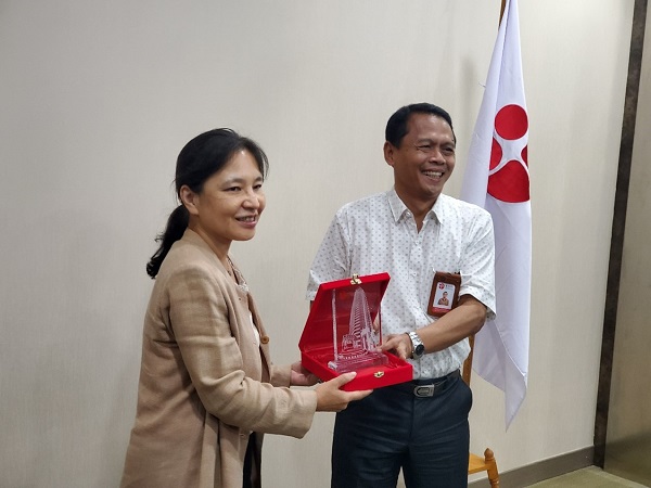 Dr. Agus Eko Nugroho (Chairman of OR TKPEKM BRIN) and Dr. HAMADA Miki