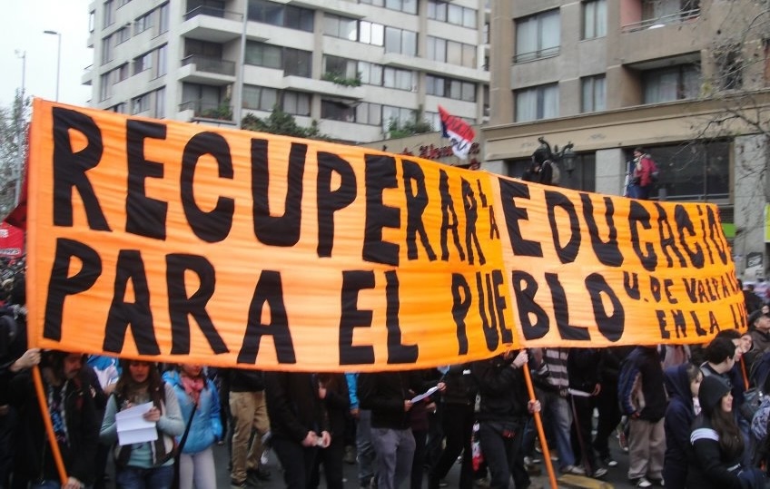 Student Movement in Chile: A Part of or a Protester Against Political Elites?