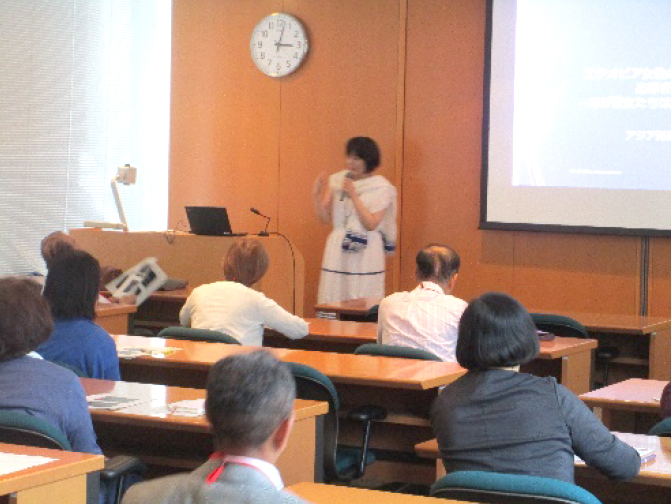 写真:講演会1 写真:講演会1