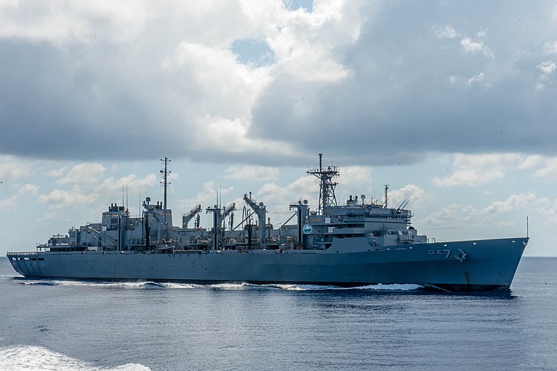 写真：南シナ海を航行する米海軍の高速戦闘支援艦