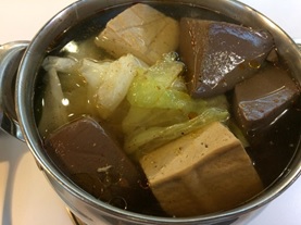 写真：臭豆腐と「鴨血」