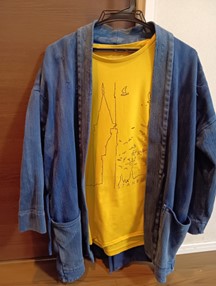 写真8 トルコ製リーバイスの野良着とマーヴィ・ジーンズのイスタンブルTシャツ