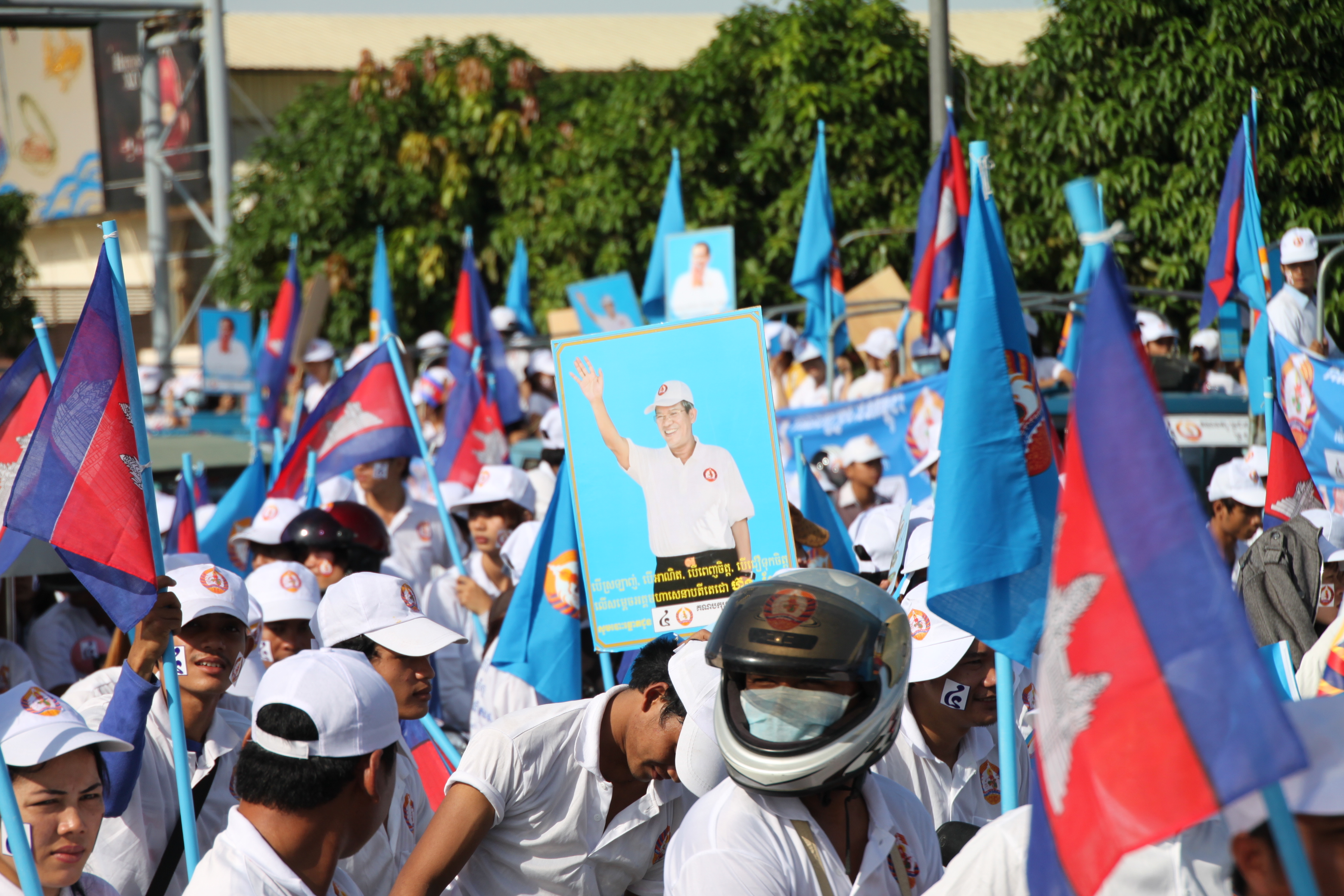 写真2　人民党の選挙運動　2013年7月14日筆者撮影