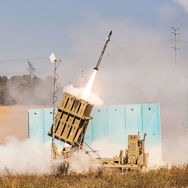 写真２　イスラエル国防軍の先端迎撃システム「アイアン・ドーム」
