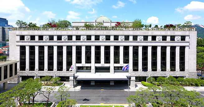 写真3　韓国憲法裁判所