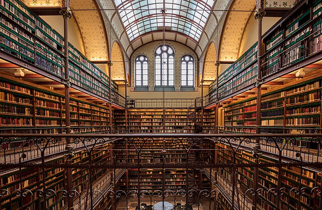 写真1　アムステルダム国立美術館（Rijksmuseum）内の図書館。 オランダの図書館めぐりで外せない場所の一つ。