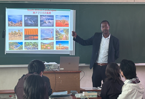 写真：アジア総合学科の様子