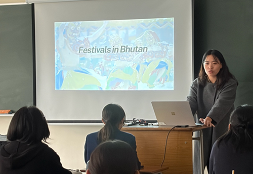 写真：アジア総合学科の様子