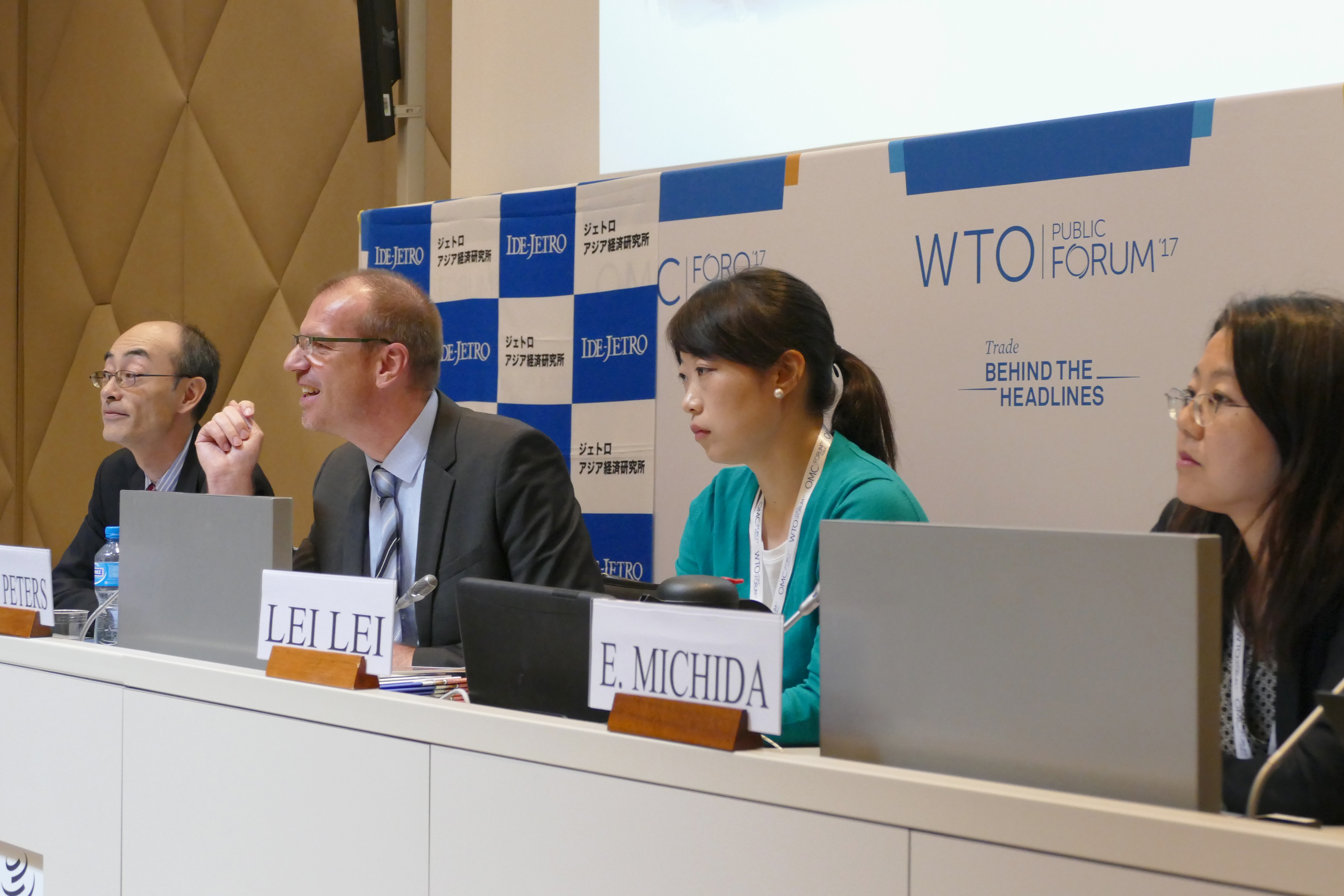 photo:Session organized by IDE at WTO Public Forum