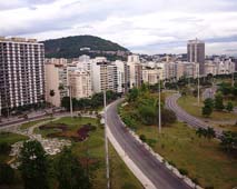 ブラジルのリオデジャネイロ市の高層住宅地